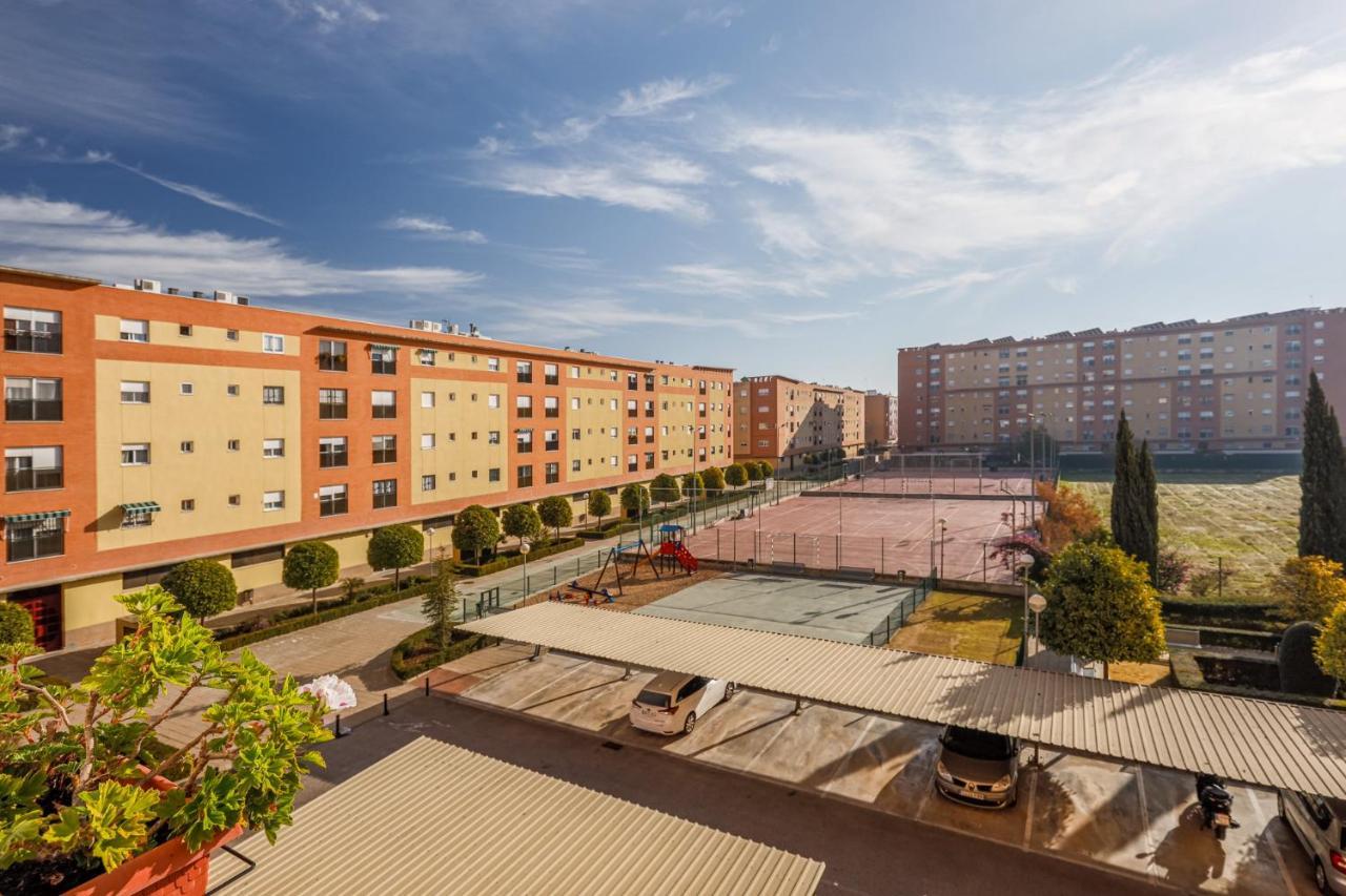 Descanso-Elegancia En Sevilla Parking Gratuito Luaran gambar