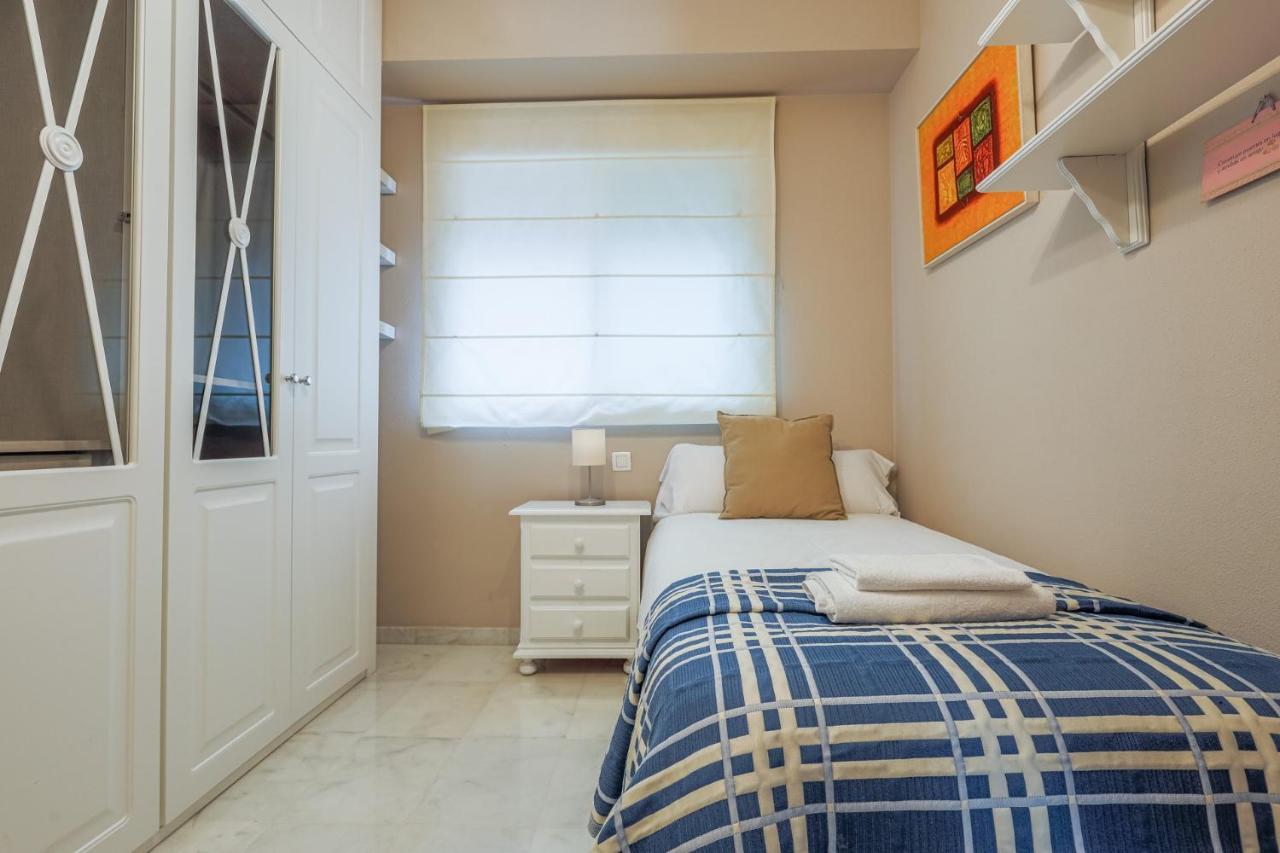 Descanso-Elegancia En Sevilla Parking Gratuito Luaran gambar